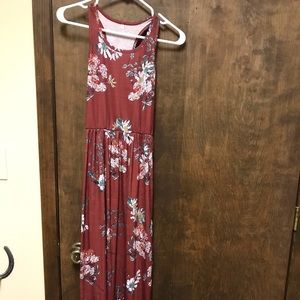 Long maxi dress with pockets